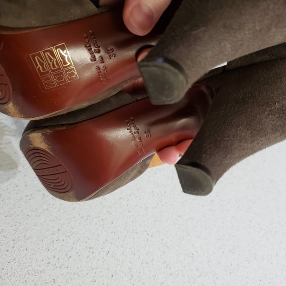 Chie Mihara micro suede leather heals - fringe t strap front - Picture 8 of 12